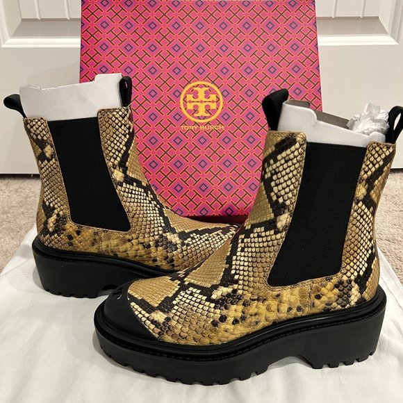 Tory Burch Shoes - Tory Burch Chelsea Lug-sole Ankle Boot Women’s Size 8